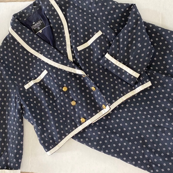 ๐ซSOLD๐ซAuthentic Chanel Skirt Set - Picture 3 of 8